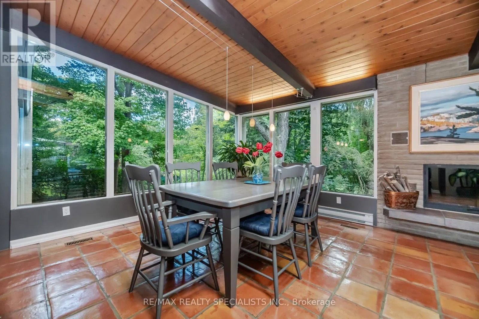 251 DICKSON PARK CRESCENT