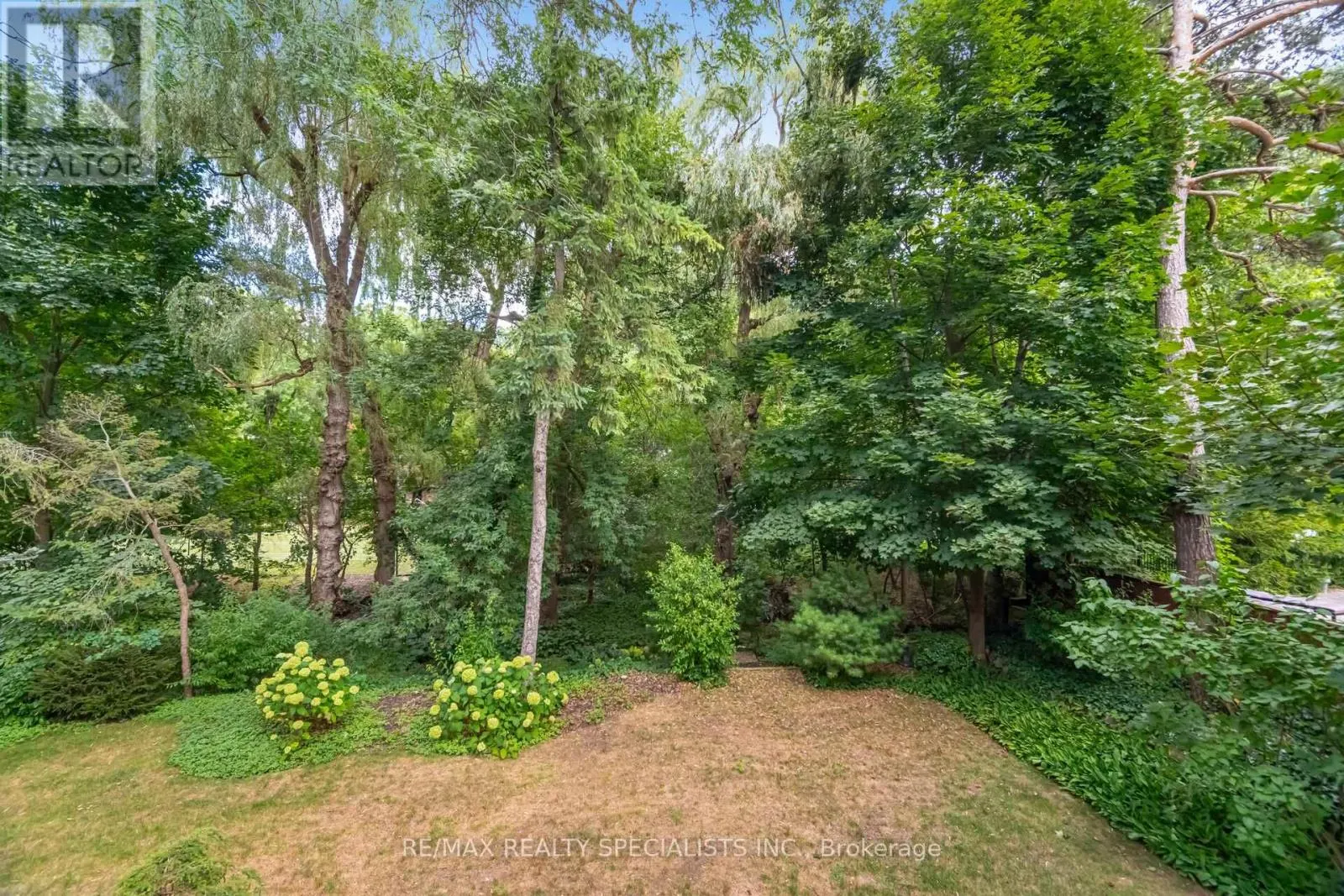 251 DICKSON PARK CRESCENT