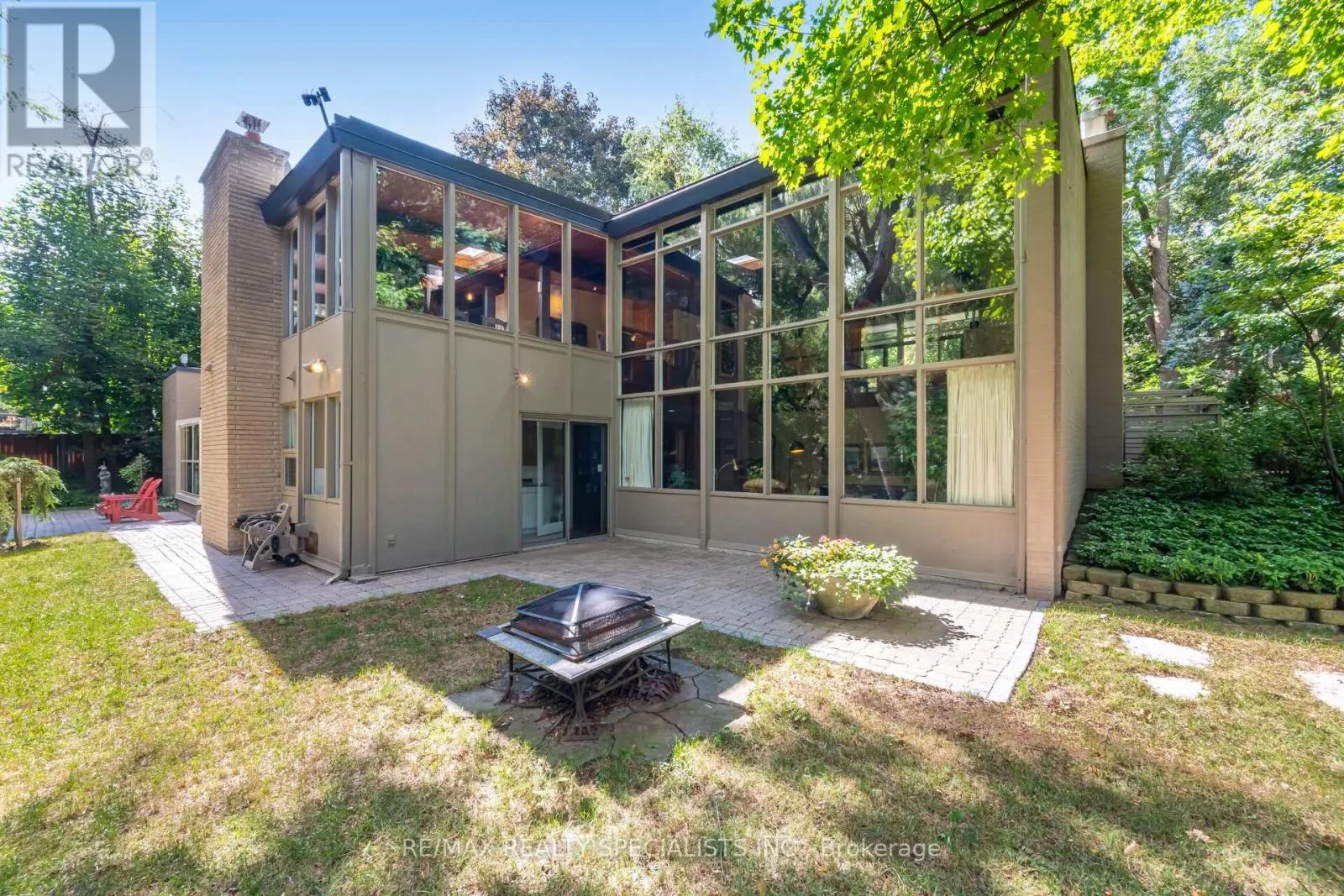 251 DICKSON PARK CRESCENT