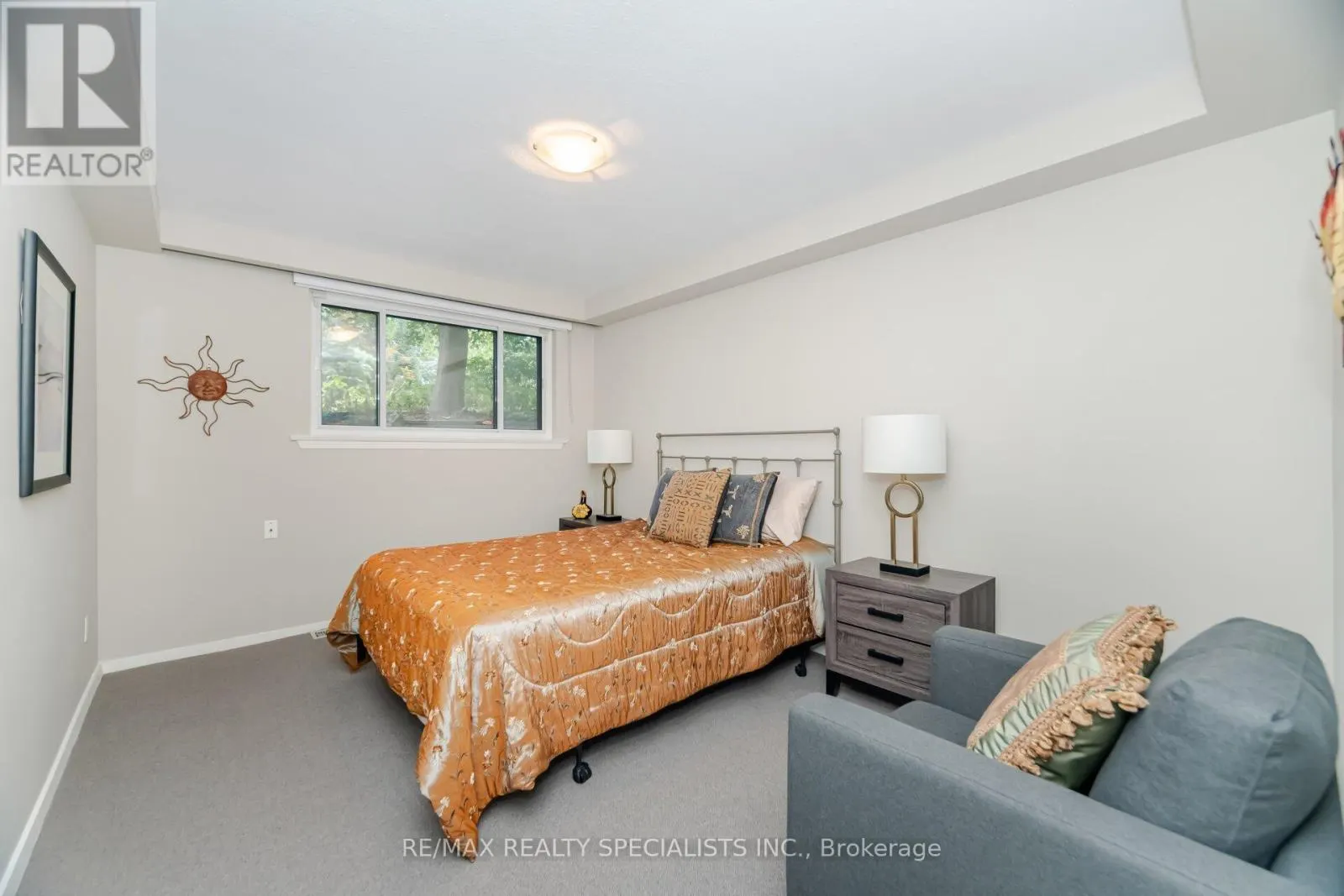 251 DICKSON PARK CRESCENT