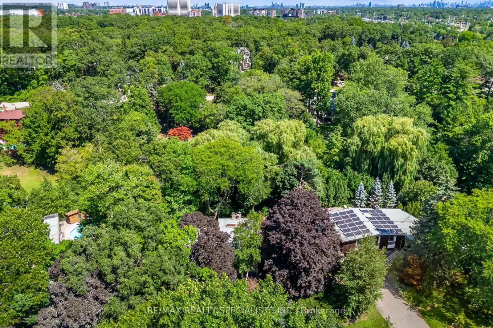 251 DICKSON PARK CRESCENT