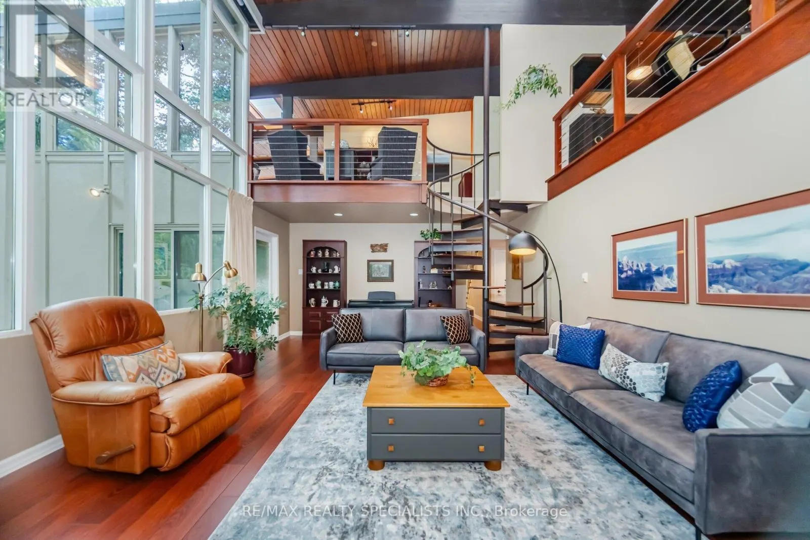 251 DICKSON PARK CRESCENT