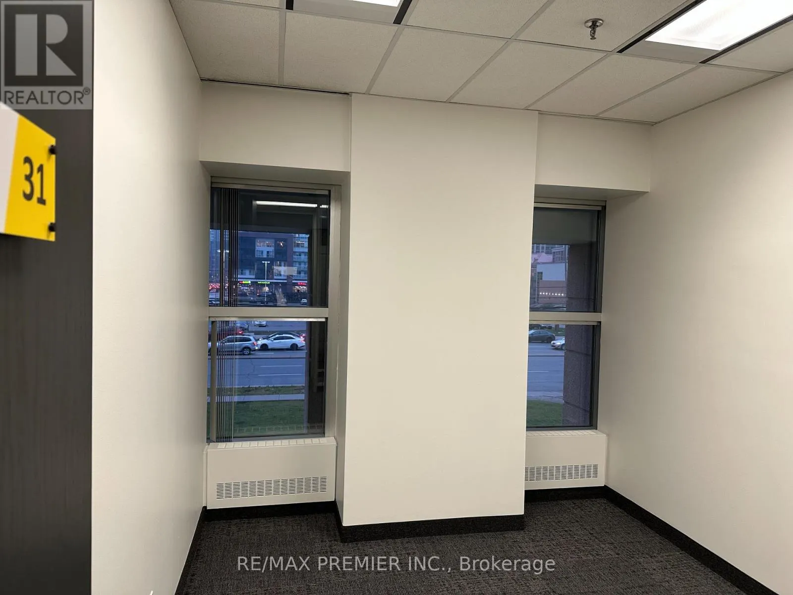 200-31 - 350 BURNHAMTHORPE ROAD W