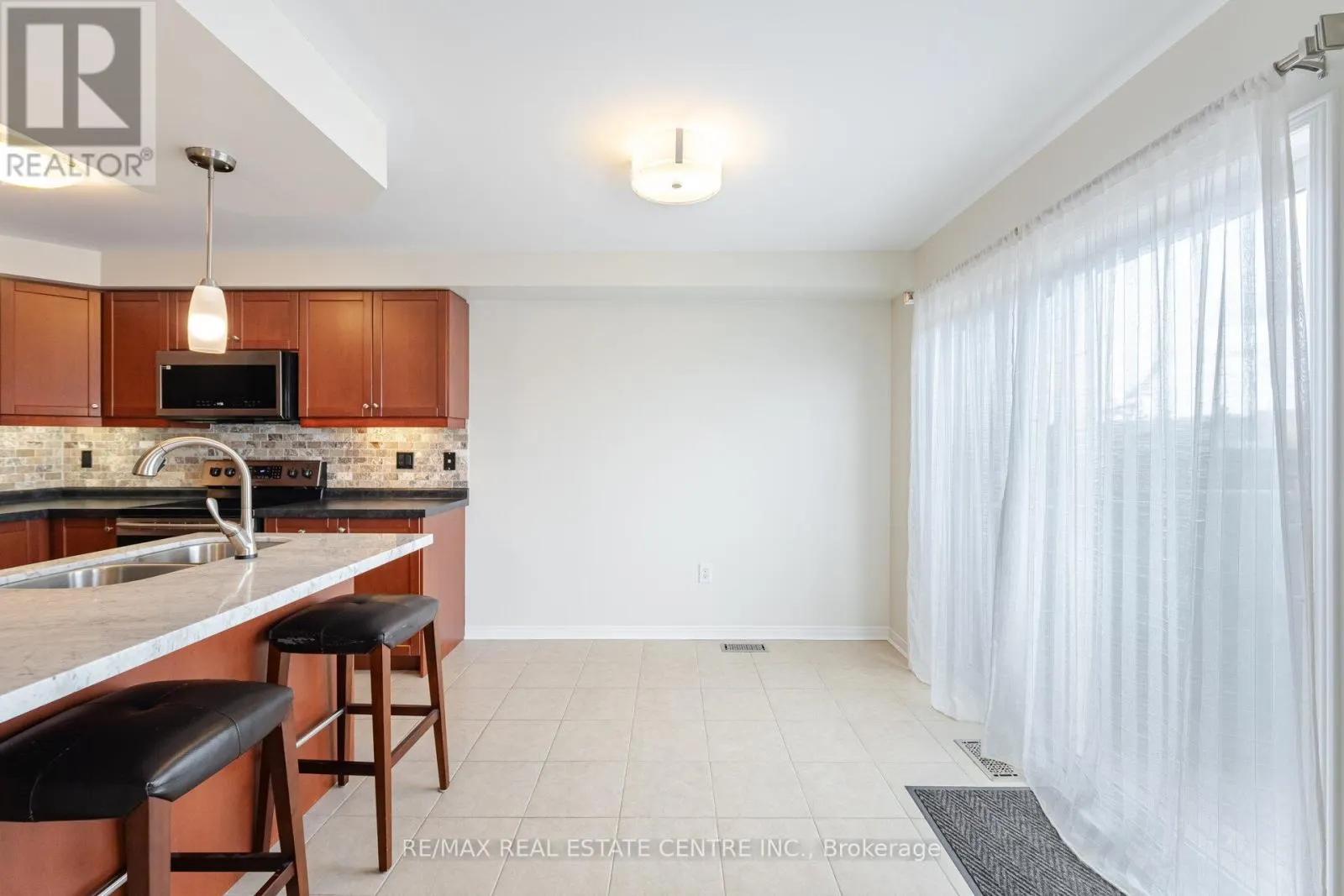 4834 CAPRI CRESCENT