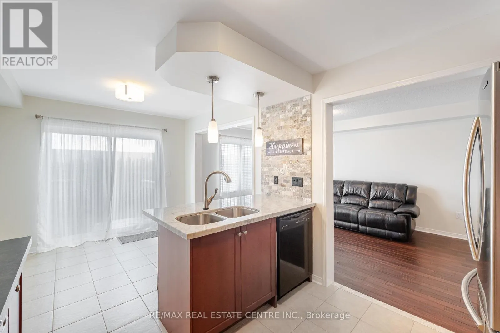 4834 CAPRI CRESCENT