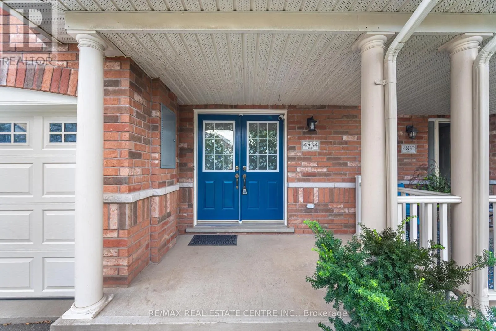 4834 CAPRI CRESCENT
