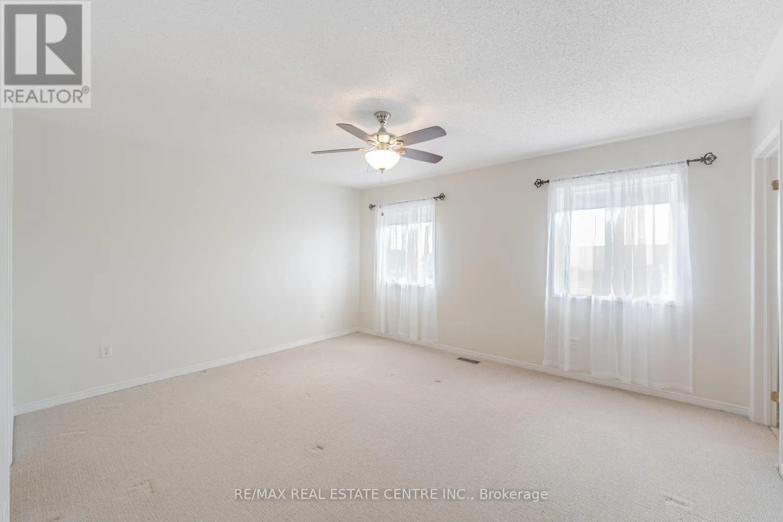 4834 CAPRI CRESCENT