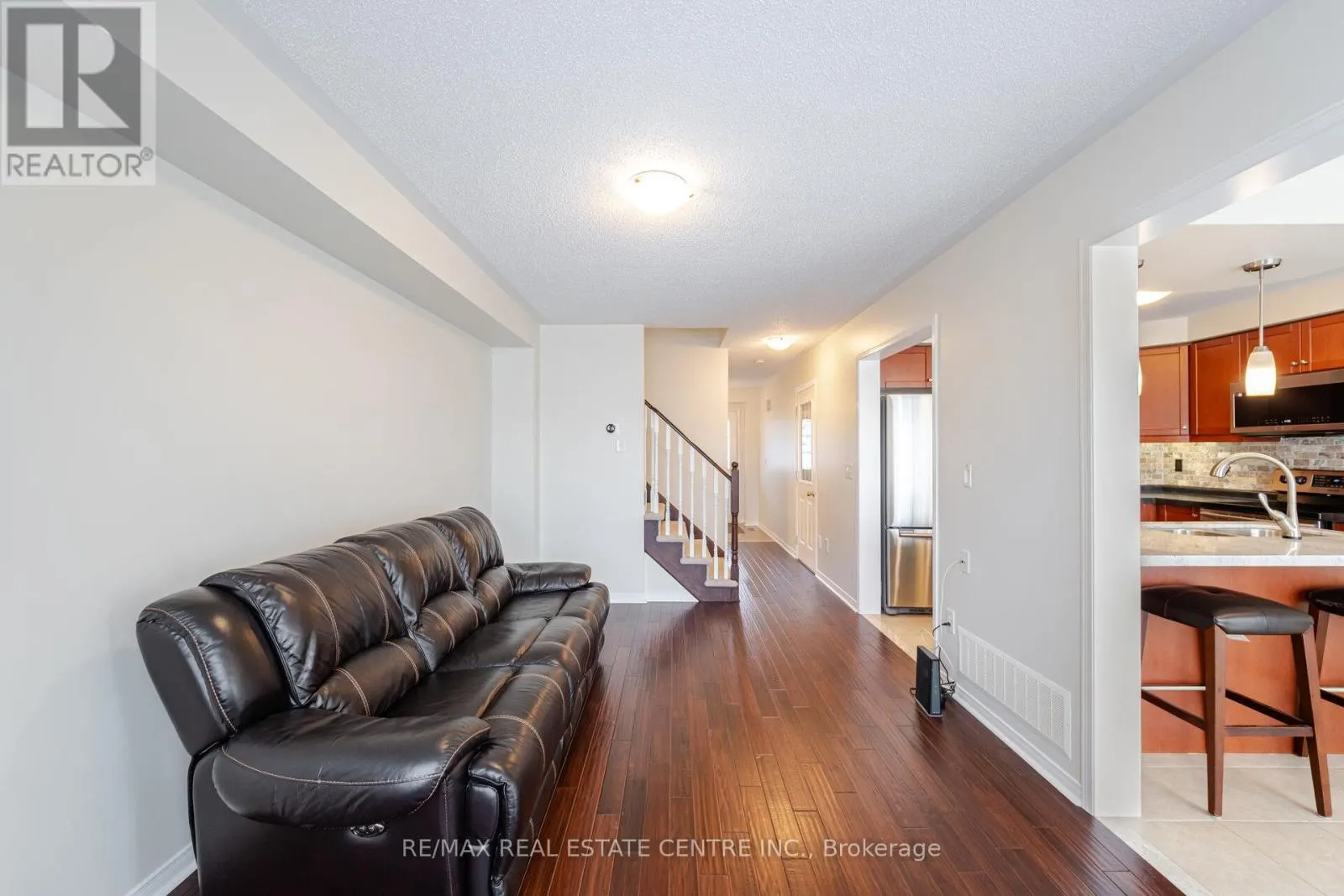 4834 CAPRI CRESCENT
