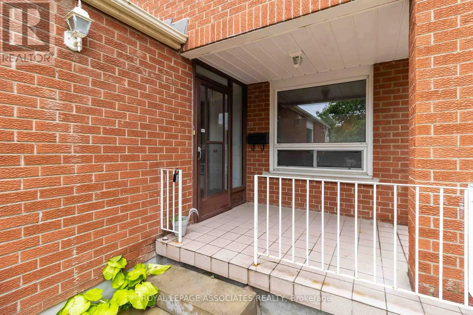 4343 LEE DRIVE