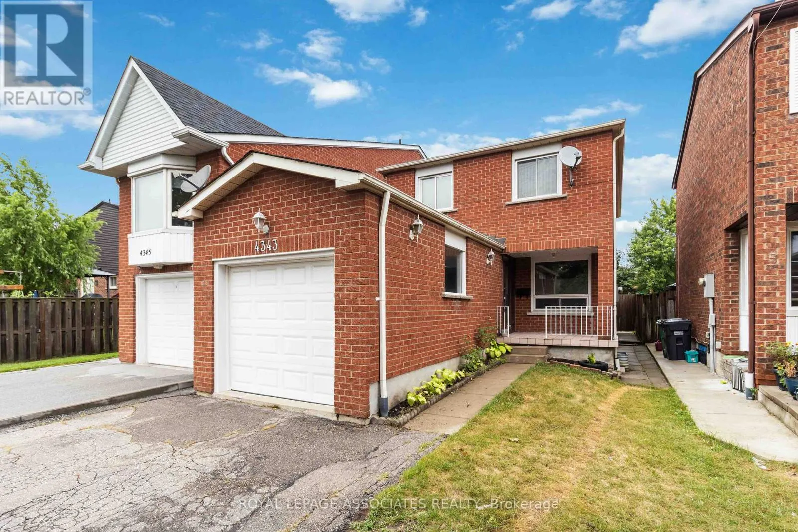 4343 LEE DRIVE