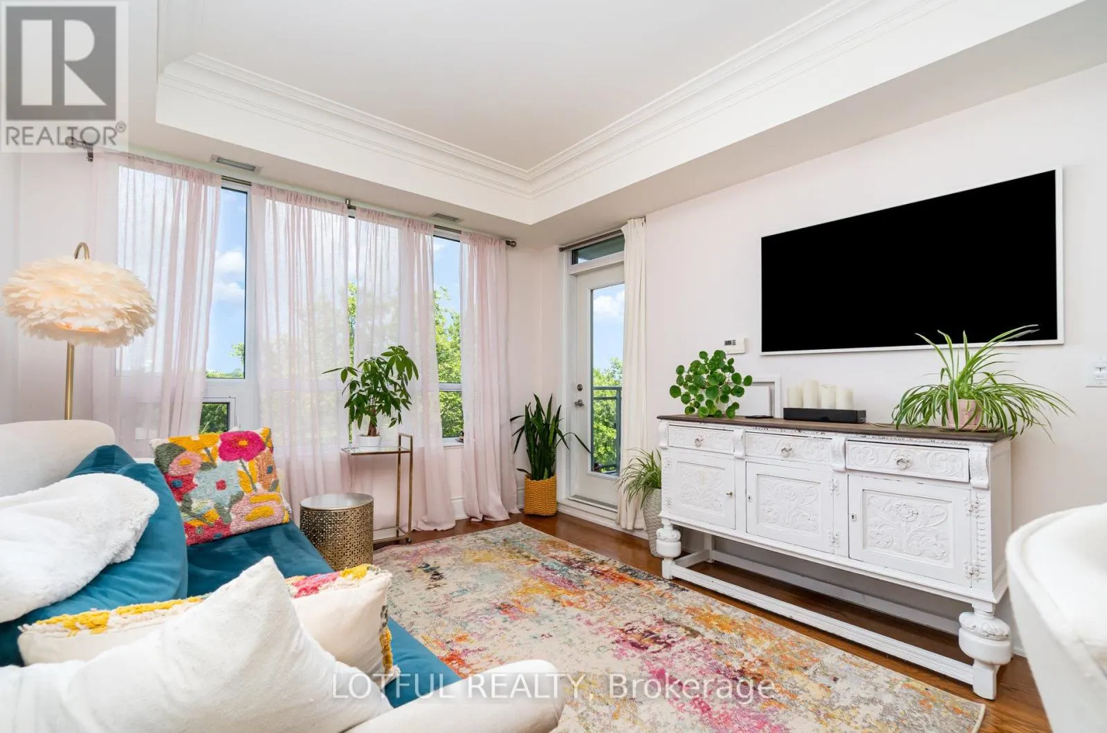 711 - 3500 LAKESHORE ROAD W