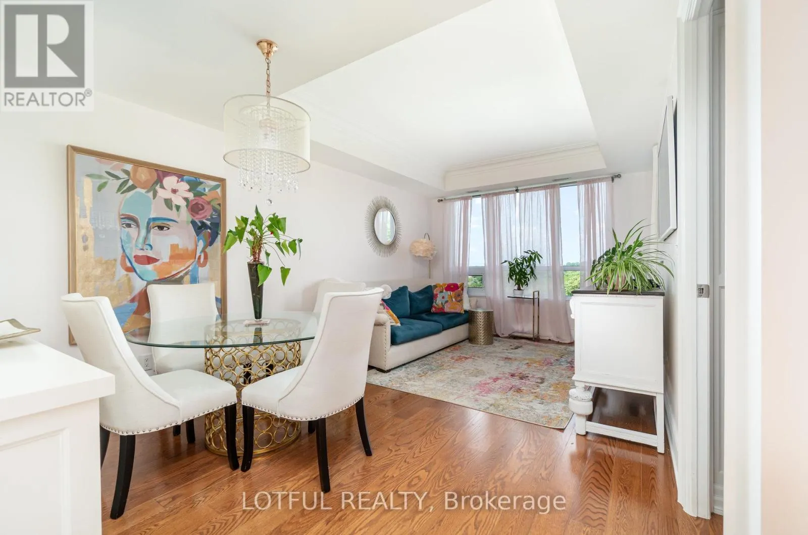 711 - 3500 LAKESHORE ROAD W