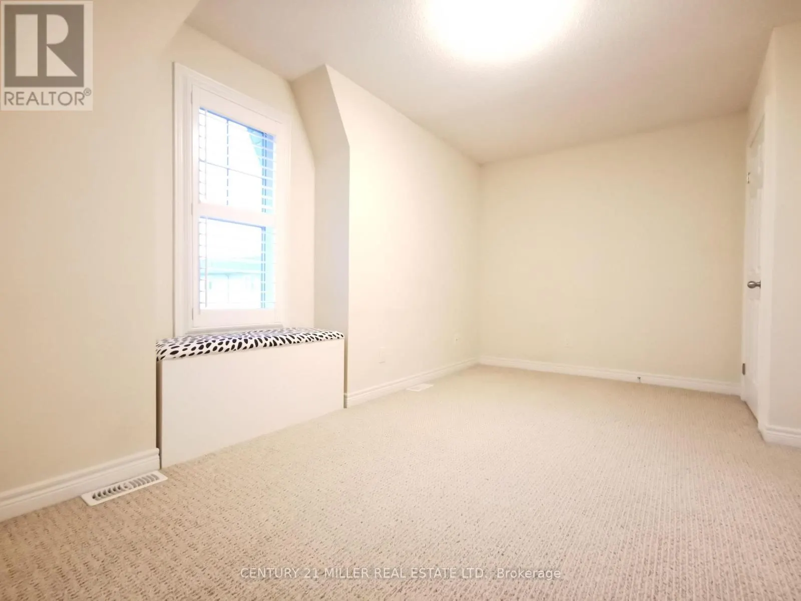 76 - 1380 COSTIGAN ROAD