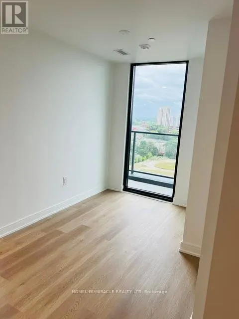 904 - 3009 NOVAR ROAD