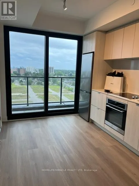 904 - 3009 NOVAR ROAD