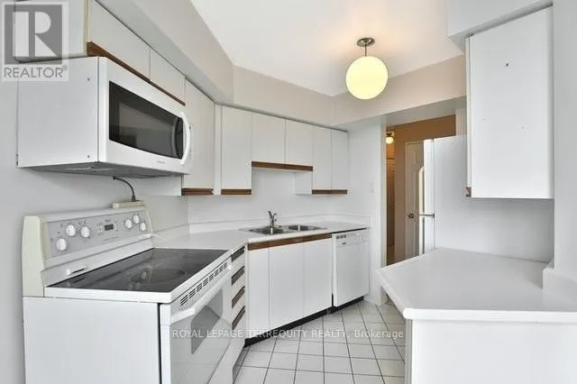 1016 - 1485 LAKESHORE ROAD E