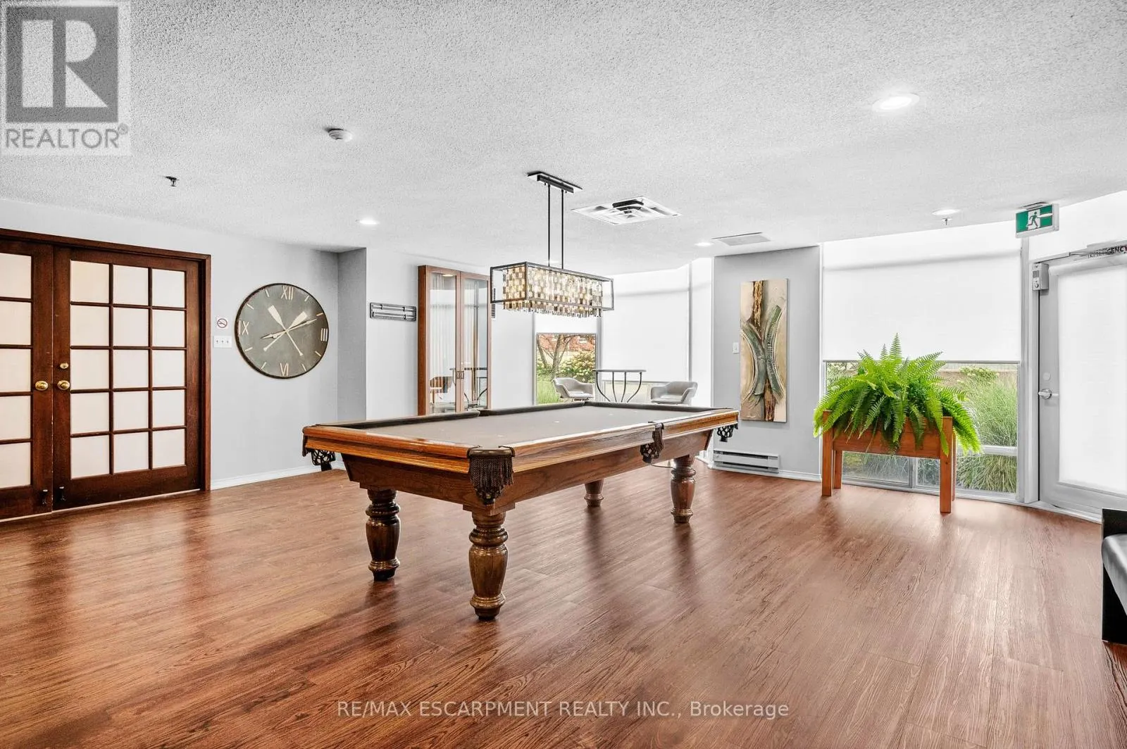 805 - 2511 LAKESHORE ROAD W