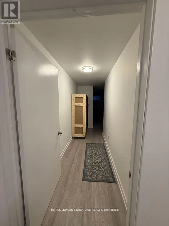 LOWER - 38 BURNHAMTHORPE ROAD W