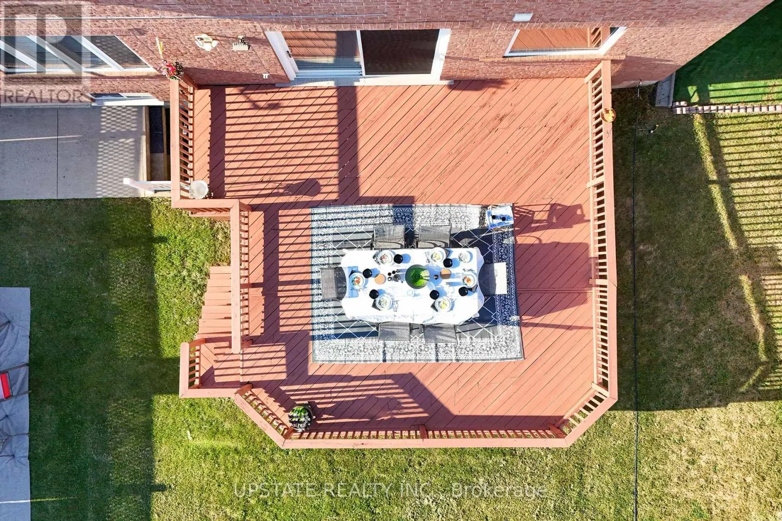 28 COSMO COURT