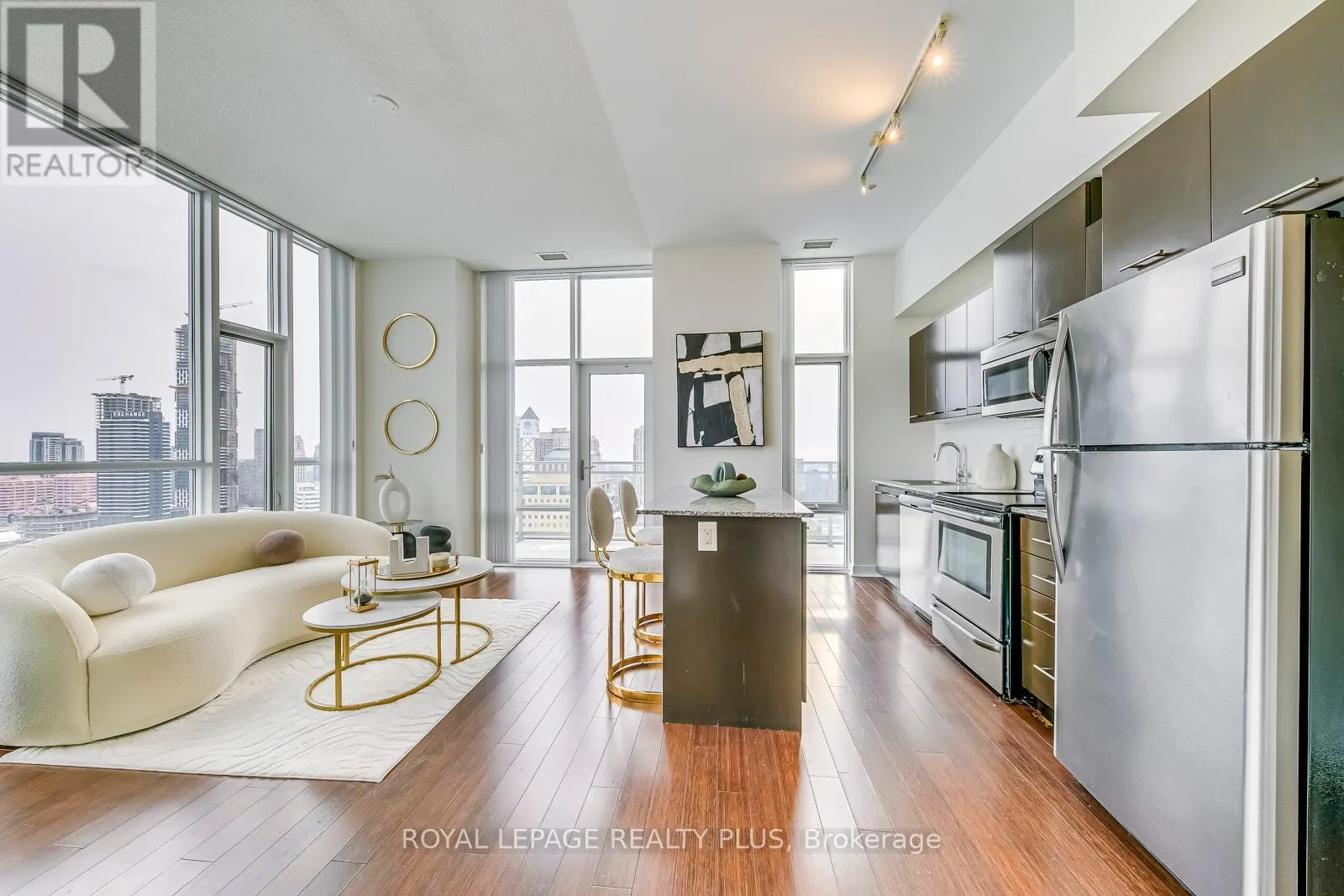 2202 - 365 PRINCE OF WALES DRIVE