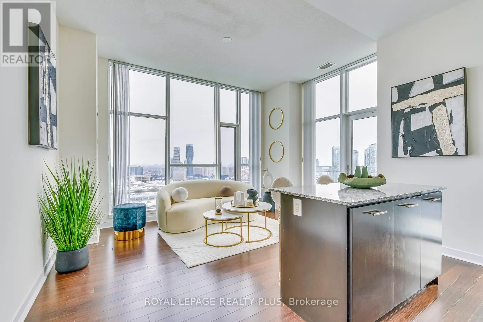 2202 - 365 PRINCE OF WALES DRIVE