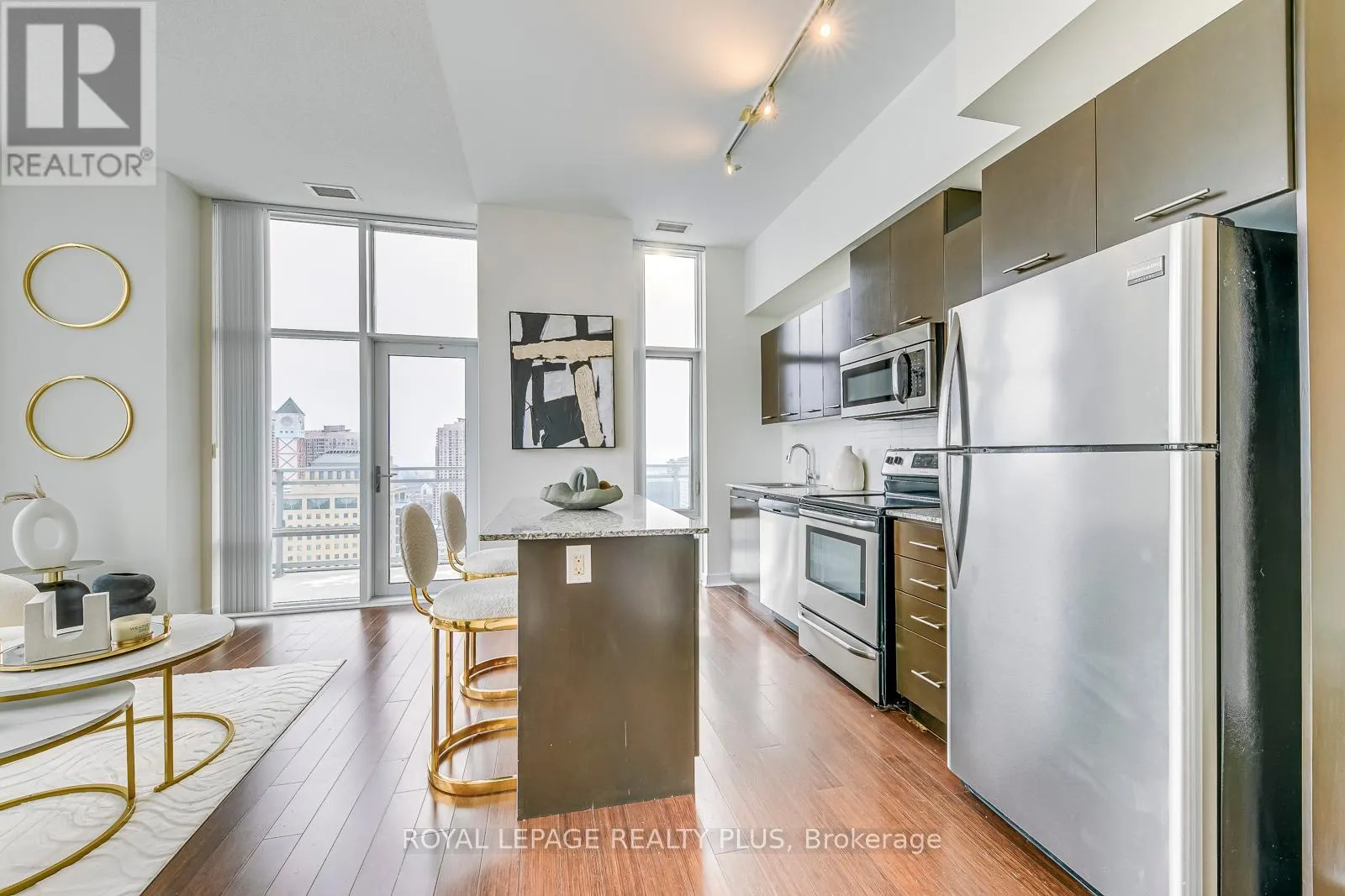 2202 - 365 PRINCE OF WALES DRIVE