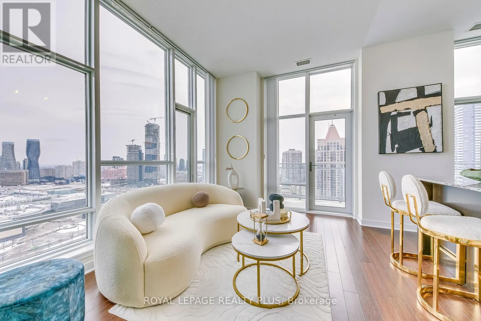 2202 - 365 PRINCE OF WALES DRIVE