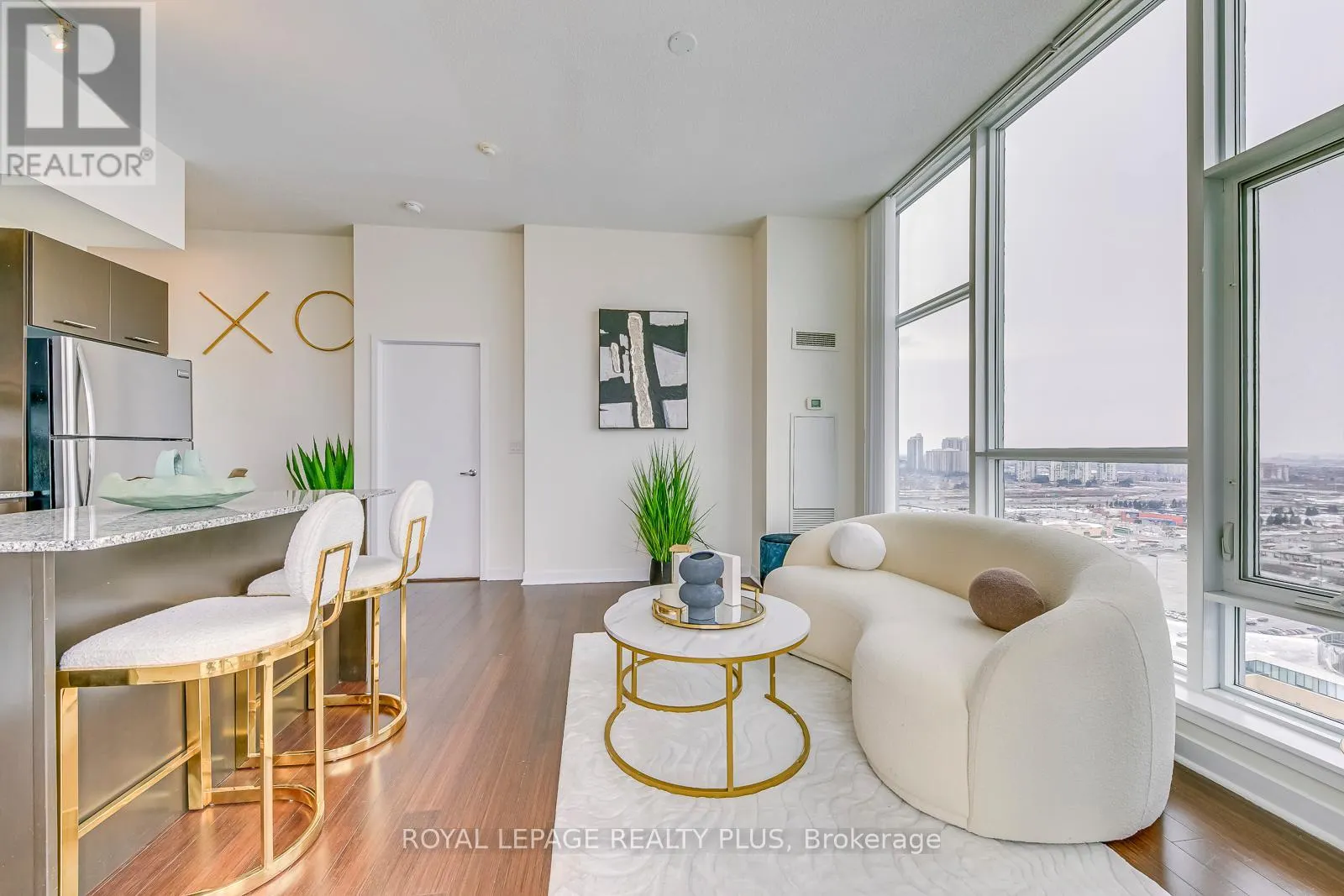 2202 - 365 PRINCE OF WALES DRIVE