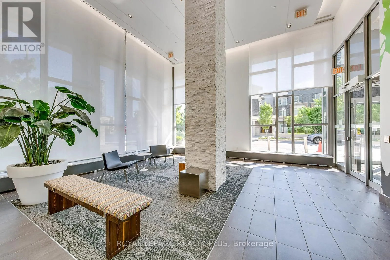 2202 - 365 PRINCE OF WALES DRIVE