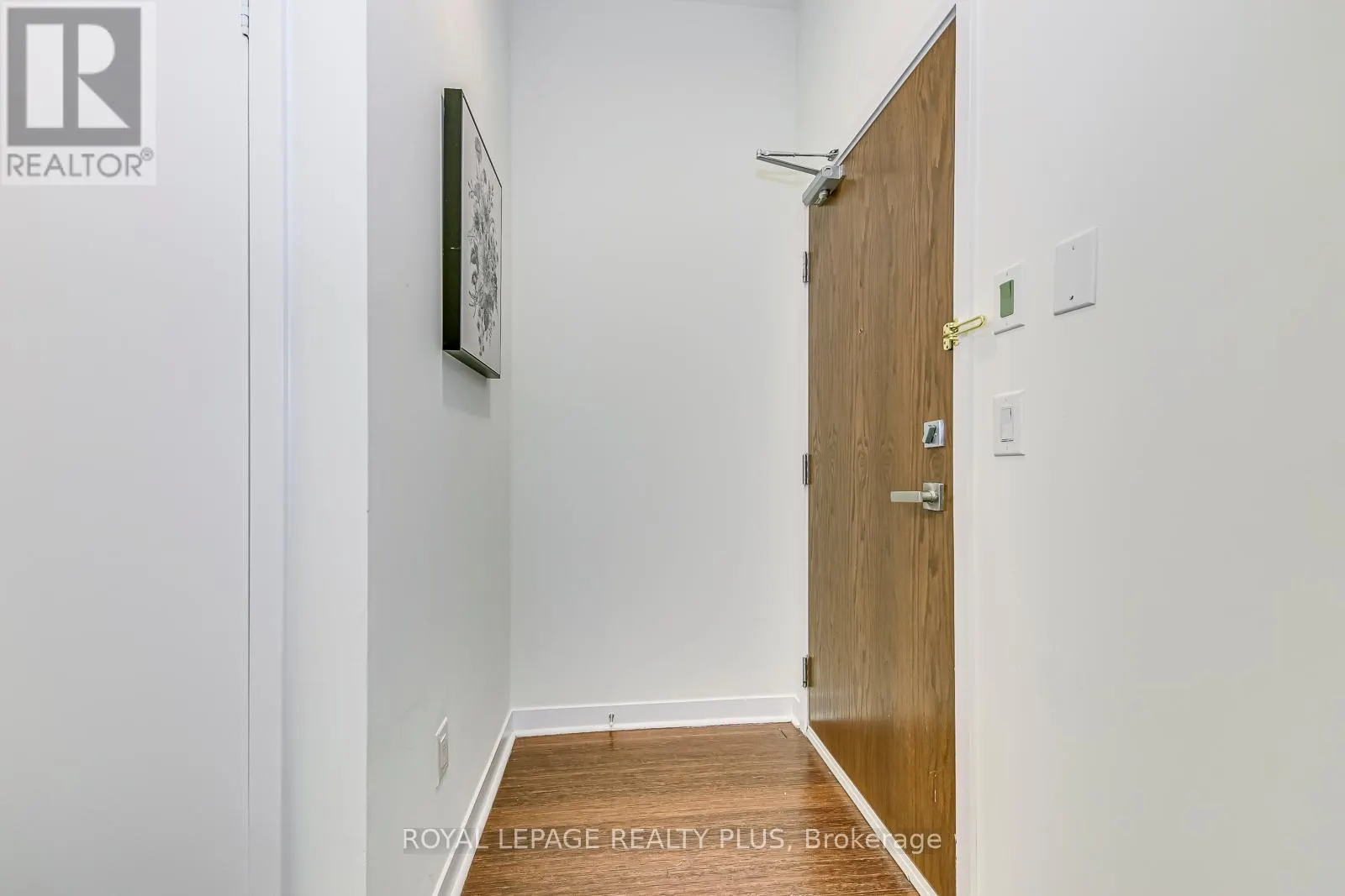 2202 - 365 PRINCE OF WALES DRIVE