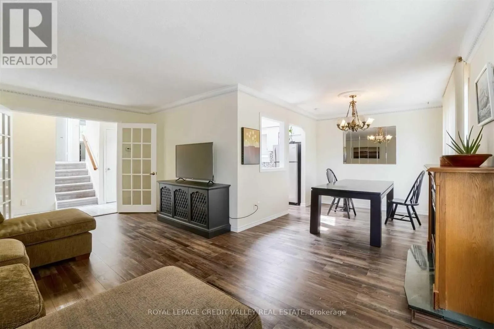20 GLENFOREST ROAD