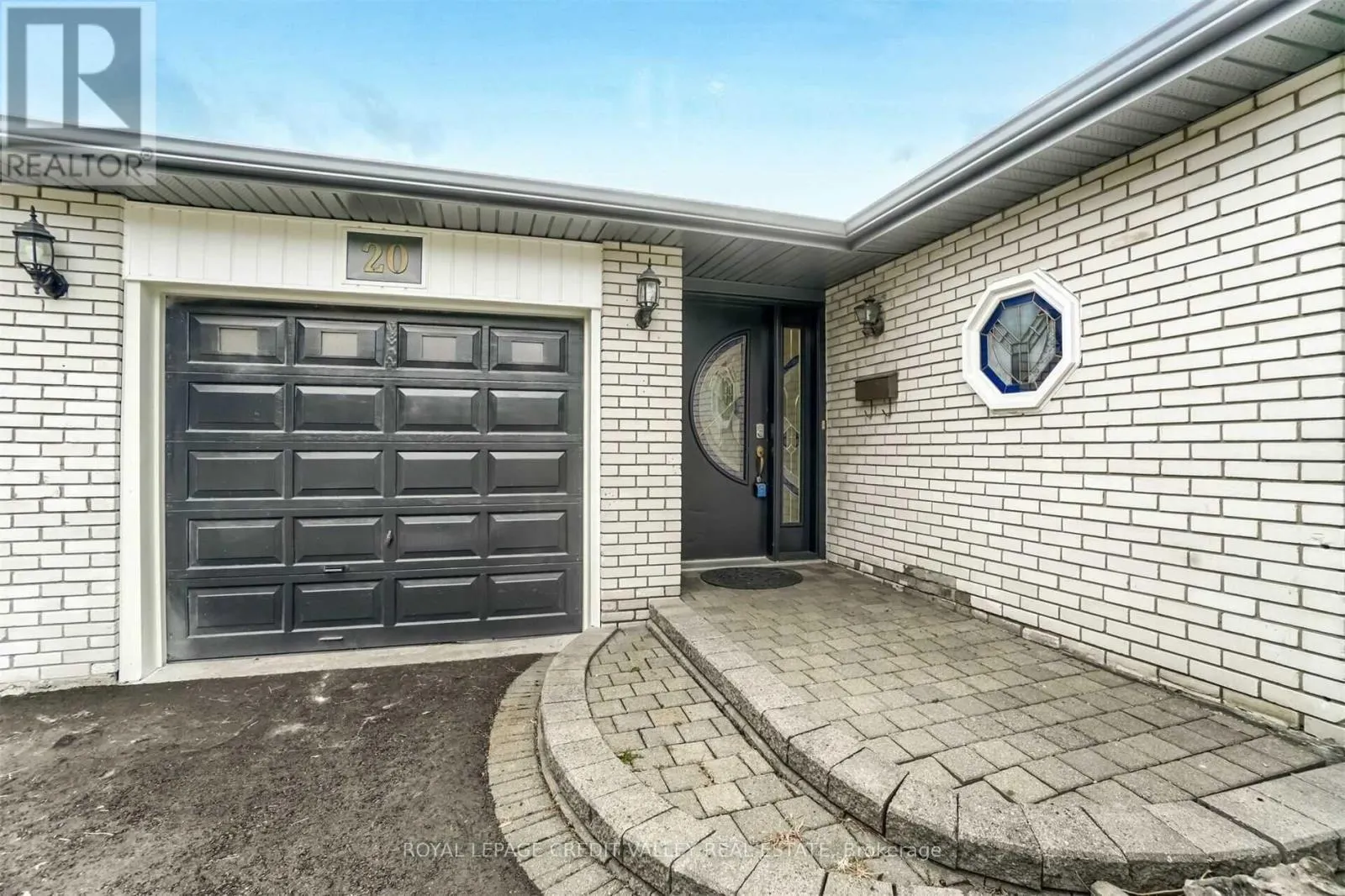 20 GLENFOREST ROAD