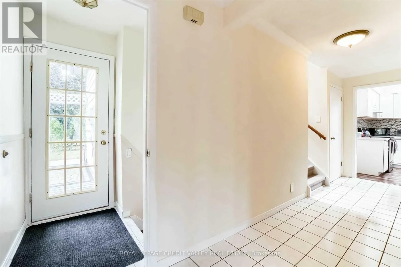 20 GLENFOREST ROAD