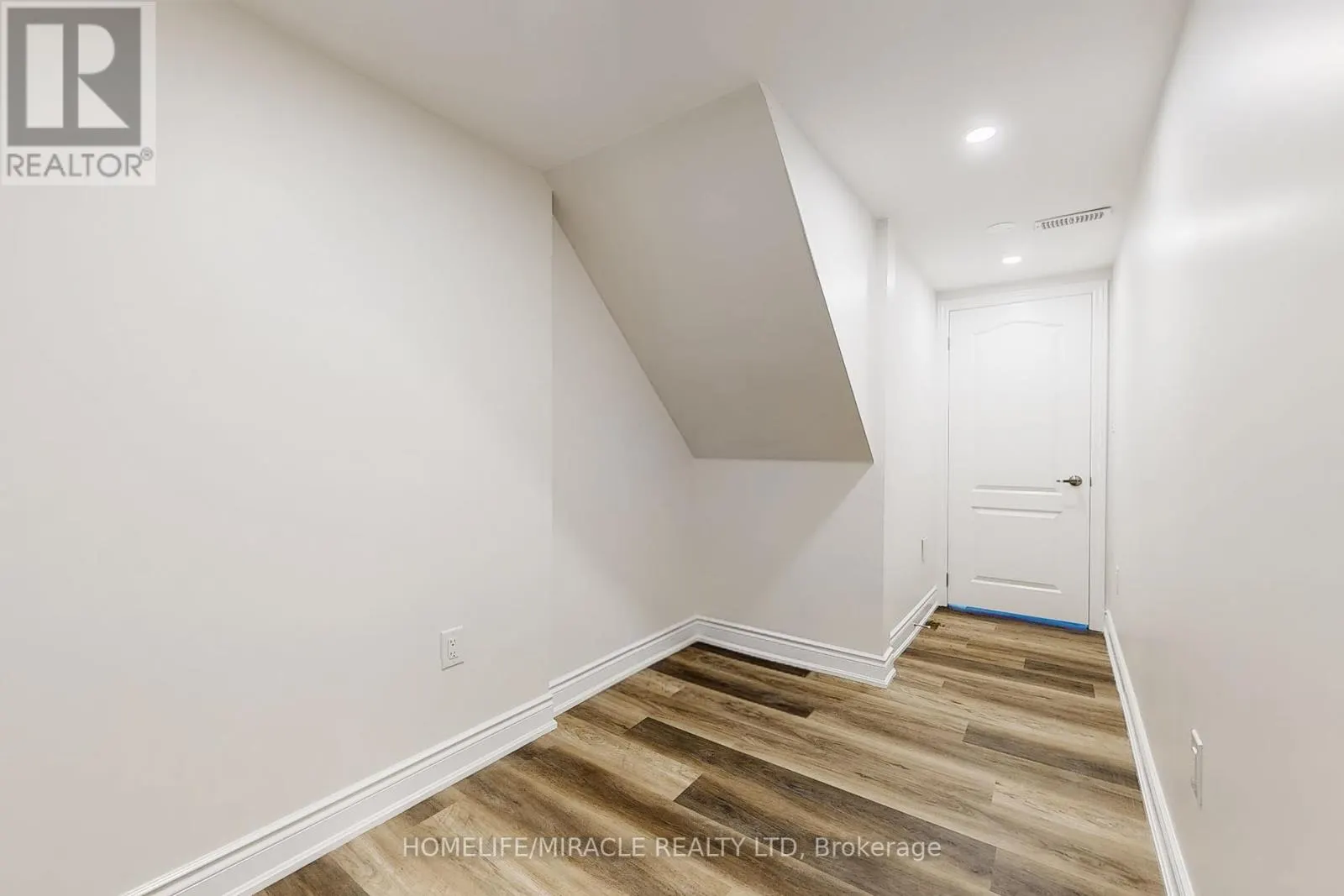 933 WHEWELL (BASEMENT) TRAIL