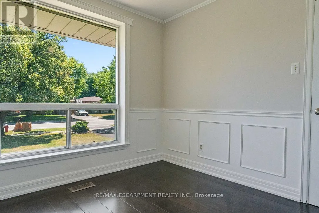 2749 TRUSCOTT DRIVE