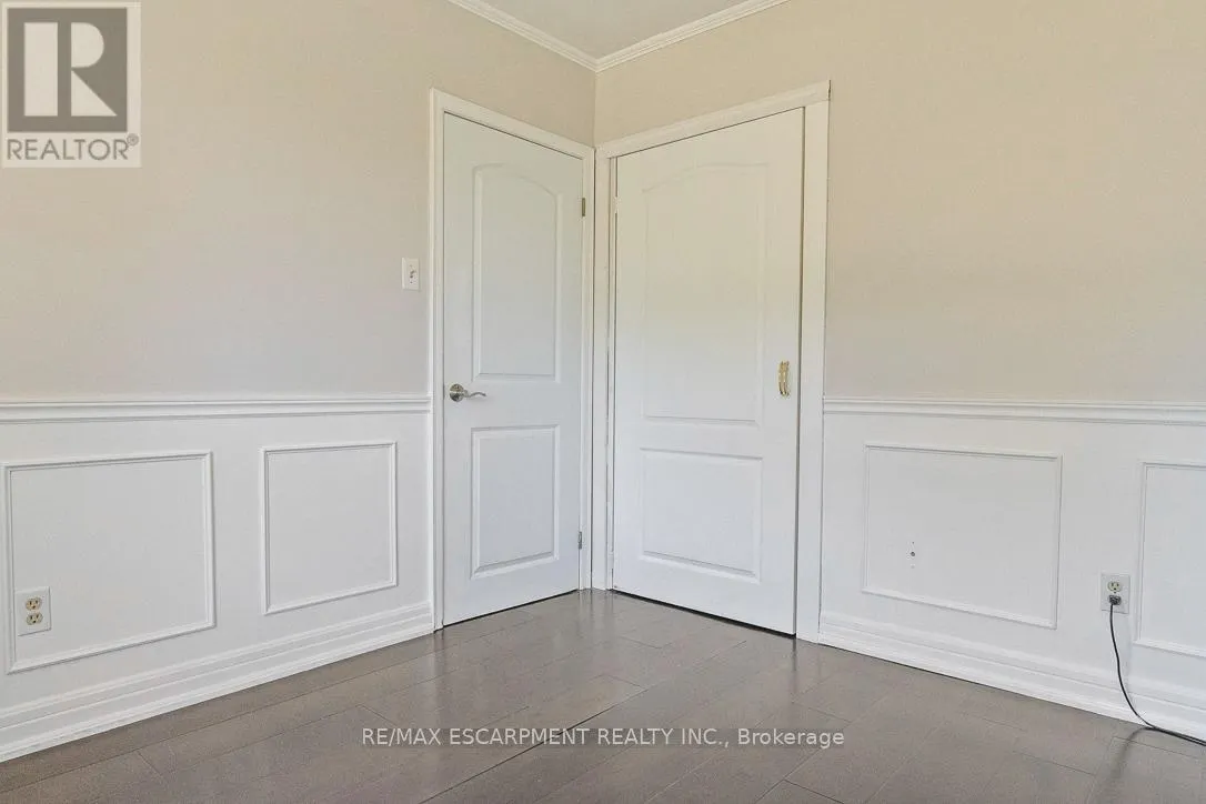2749 TRUSCOTT DRIVE