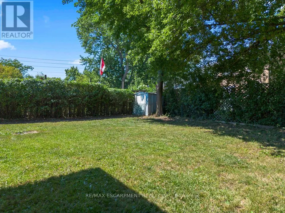 2749 TRUSCOTT DRIVE