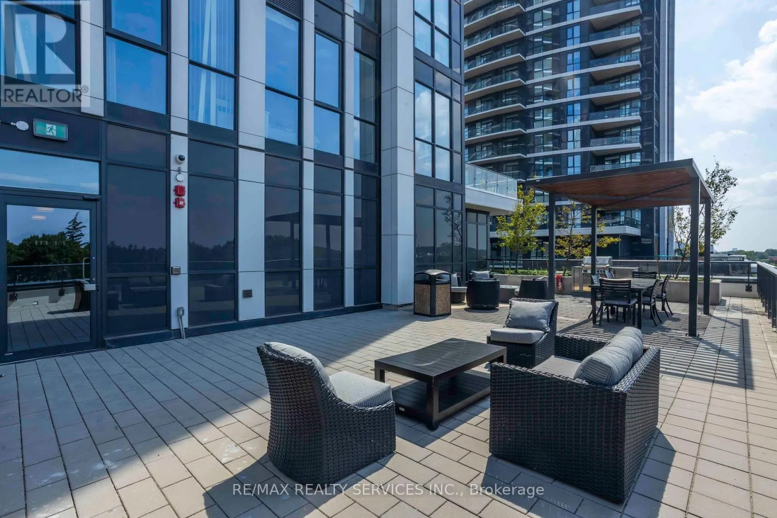918 - 35 WATERGARDEN DRIVE W