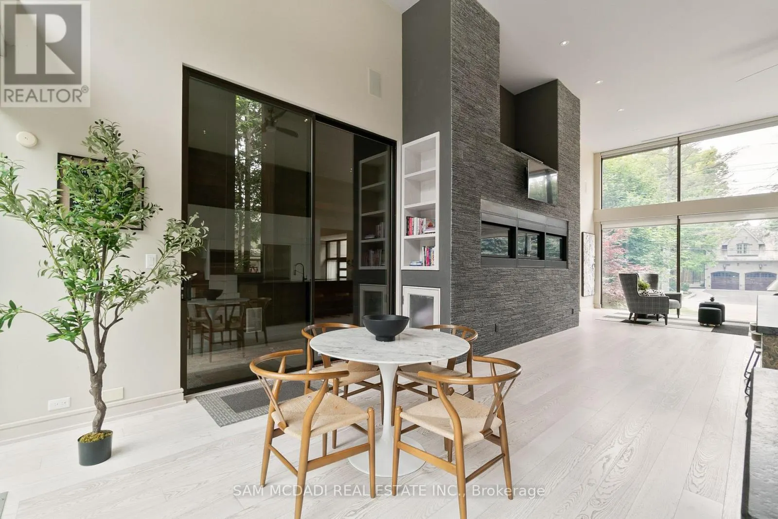 1287 BIRCHVIEW DRIVE