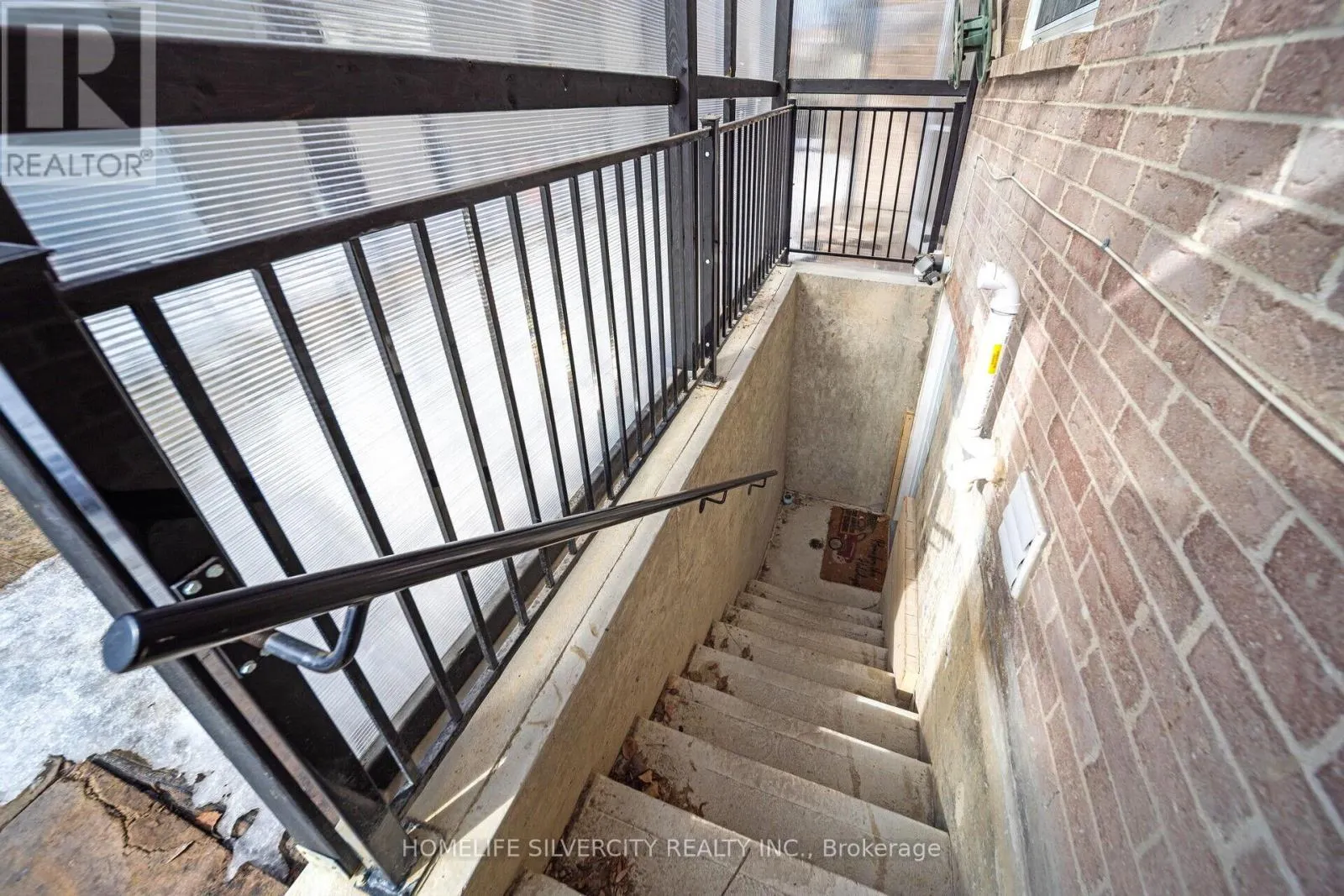 14 REMBRANDT CRESCENT