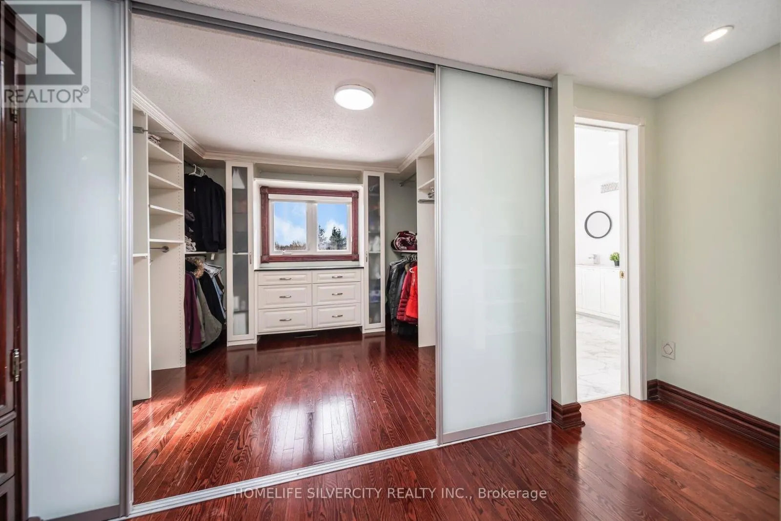 14 REMBRANDT CRESCENT