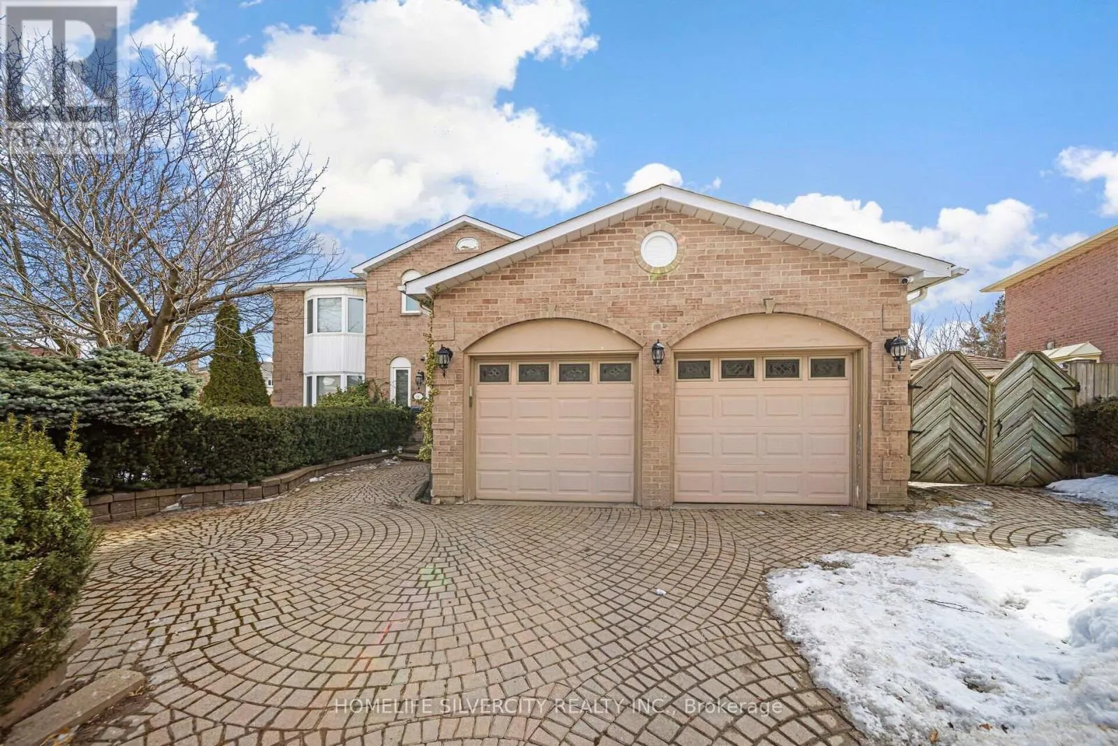 14 REMBRANDT CRESCENT