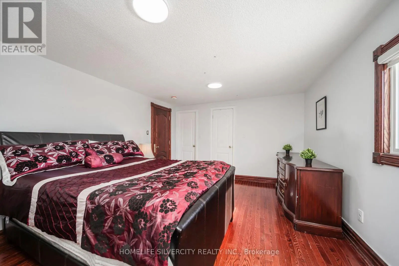14 REMBRANDT CRESCENT