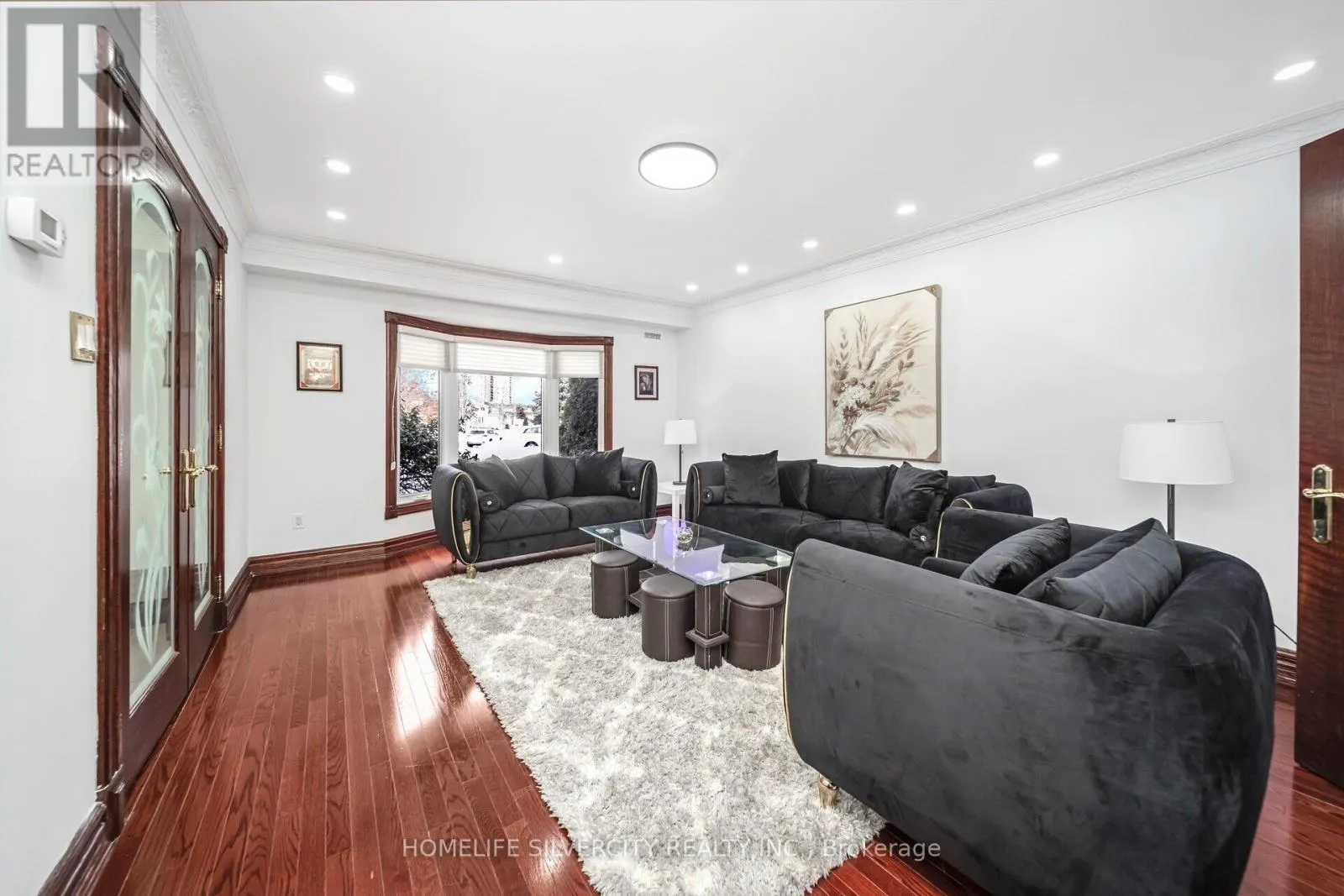 14 REMBRANDT CRESCENT