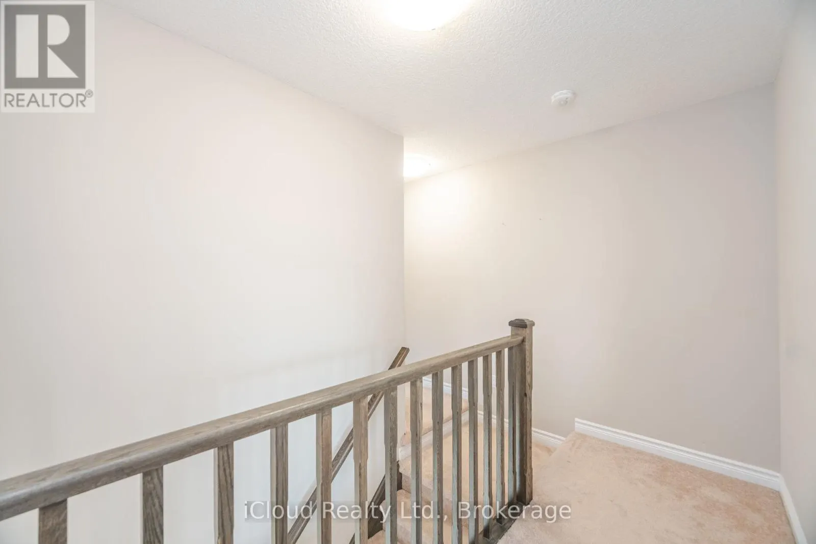 91 - 445 ONTARIO STREET