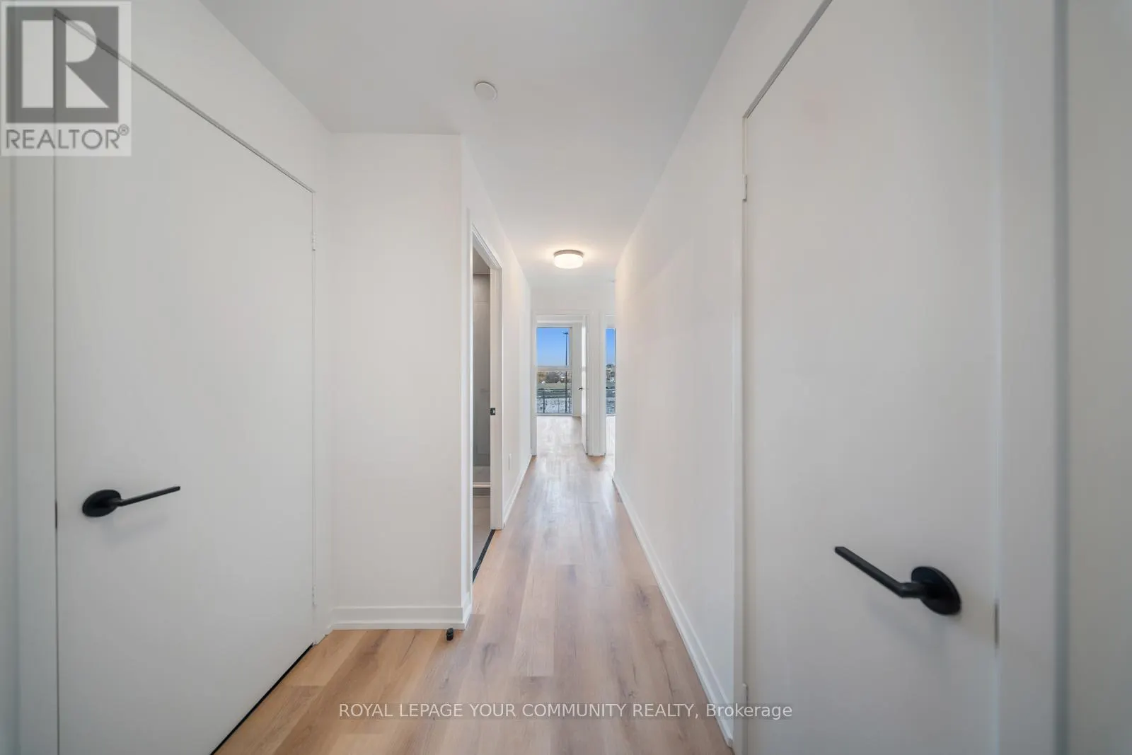 602 - 5 YORK GARDEN WAY