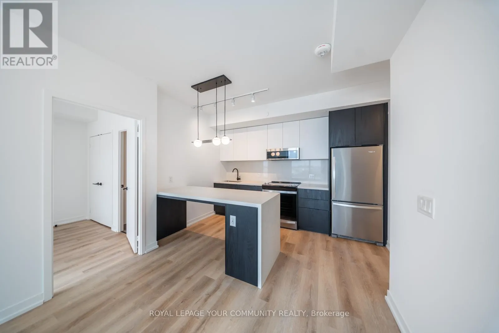 711 - 5 YORK GARDEN WAY