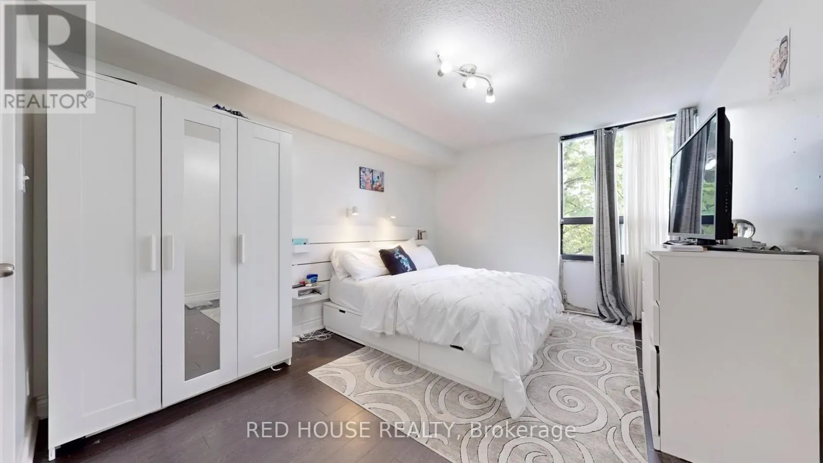413 - 50 MISSISSAUGA VALLEY BOULEVARD