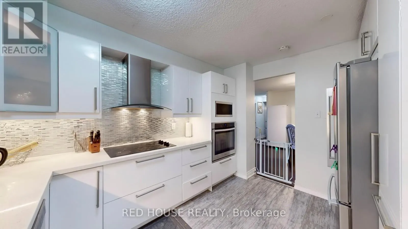 413 - 50 MISSISSAUGA VALLEY BOULEVARD