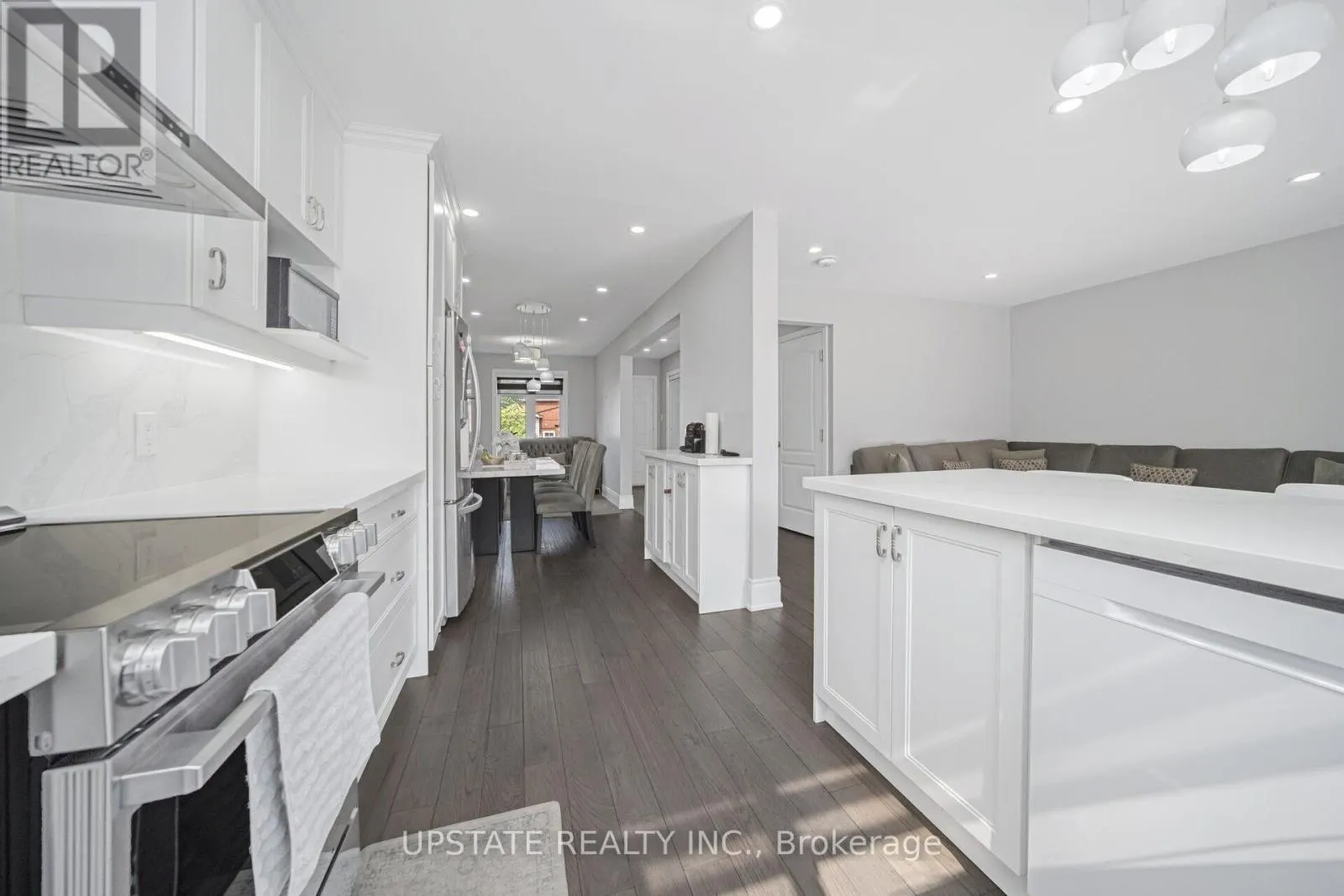 2 TREWARTHA CRESCENT